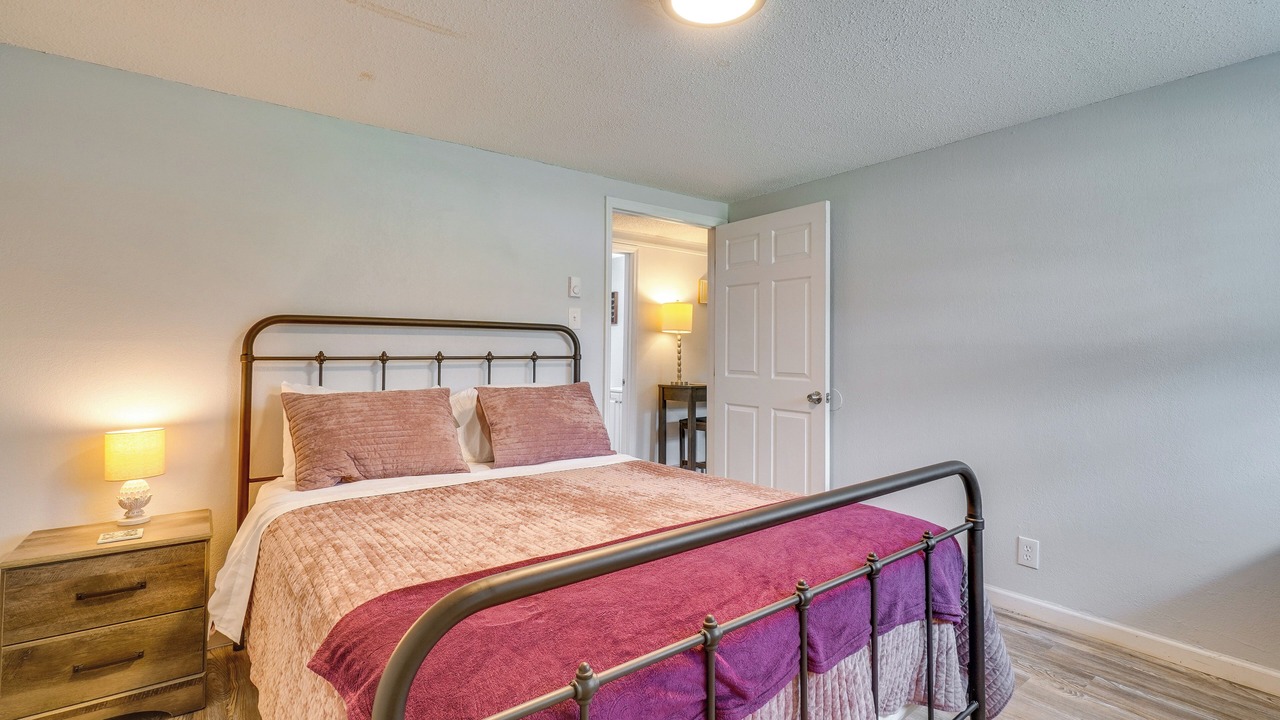 Photo of Bedroom in Knoxville