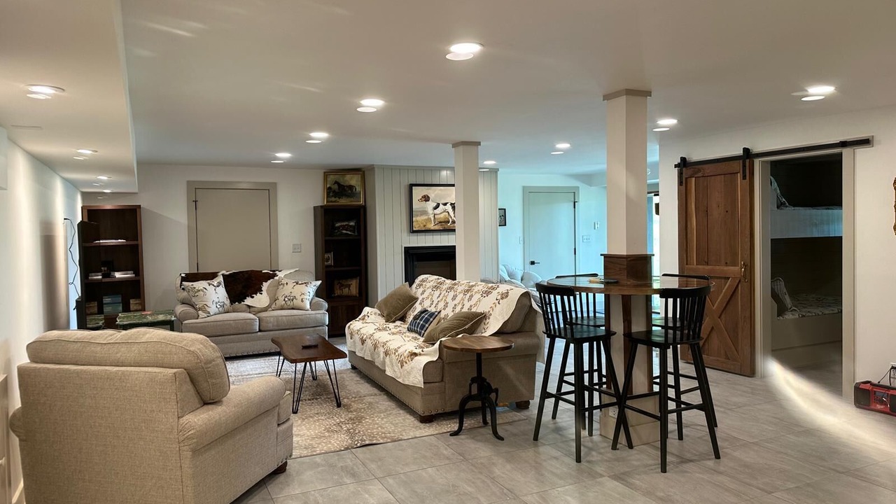 Photo of Livingroom in Spruce Pine