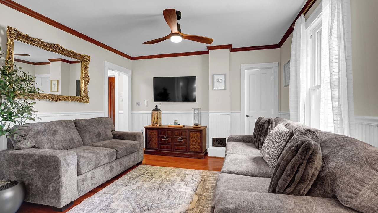 Photo of Livingroom in Bealeton