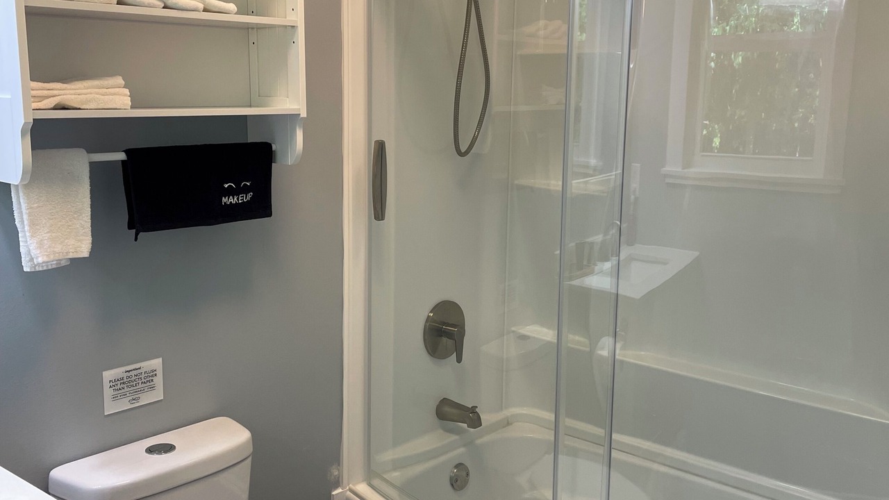 Photo of Bathroom in Zirconia