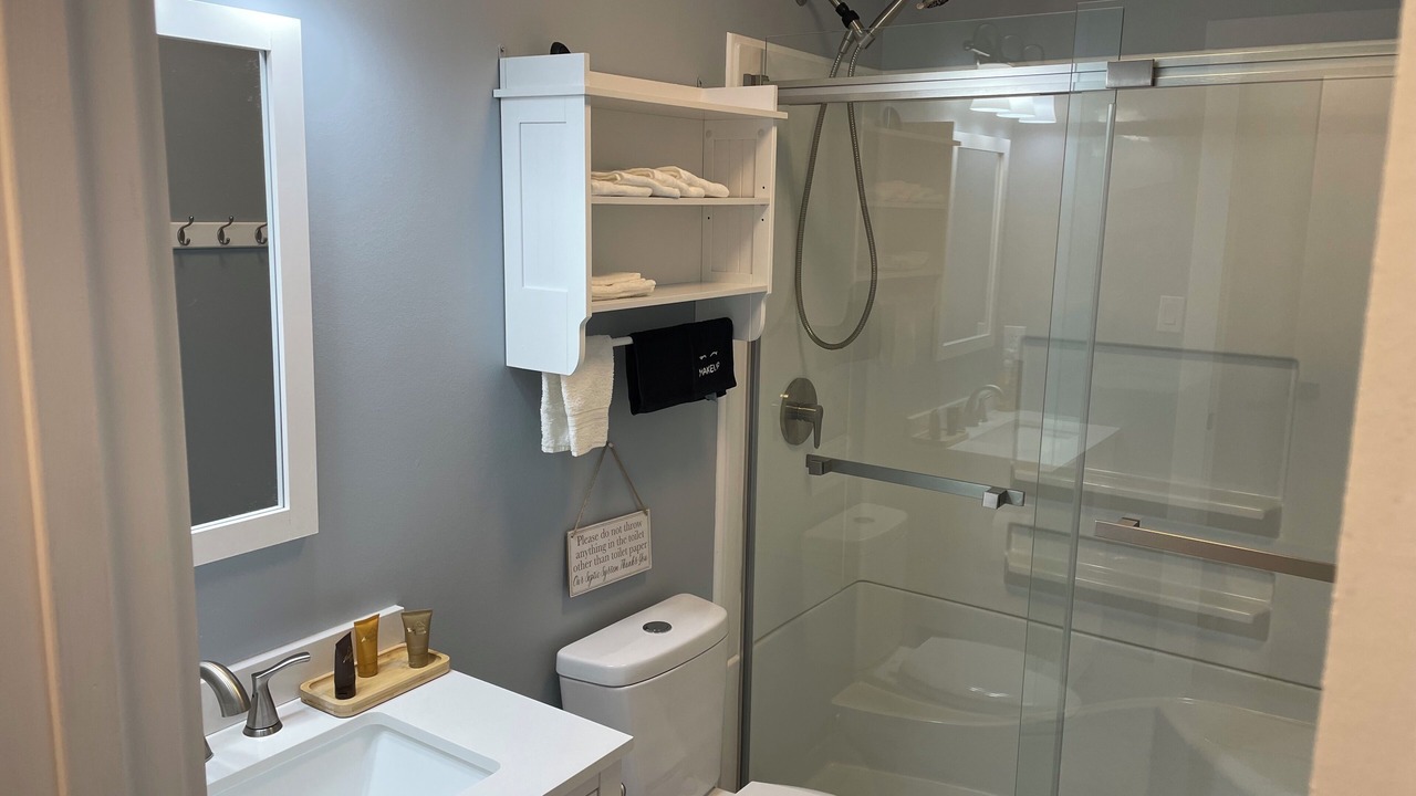 Photo of Bathroom in Zirconia