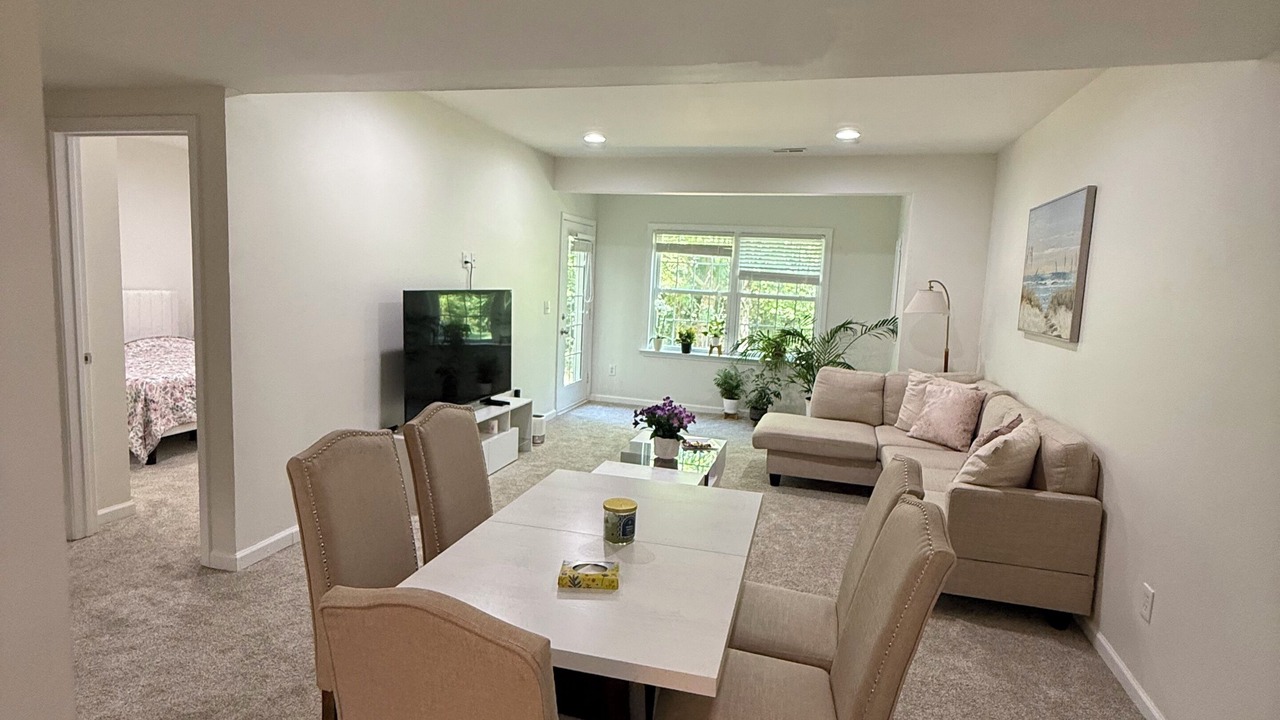 Photo of Livingroom in Haymarket