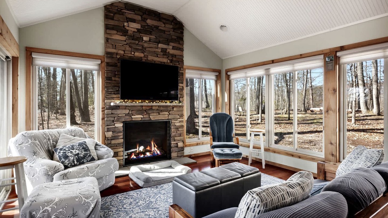 Photo of Livingroom in The Woods
