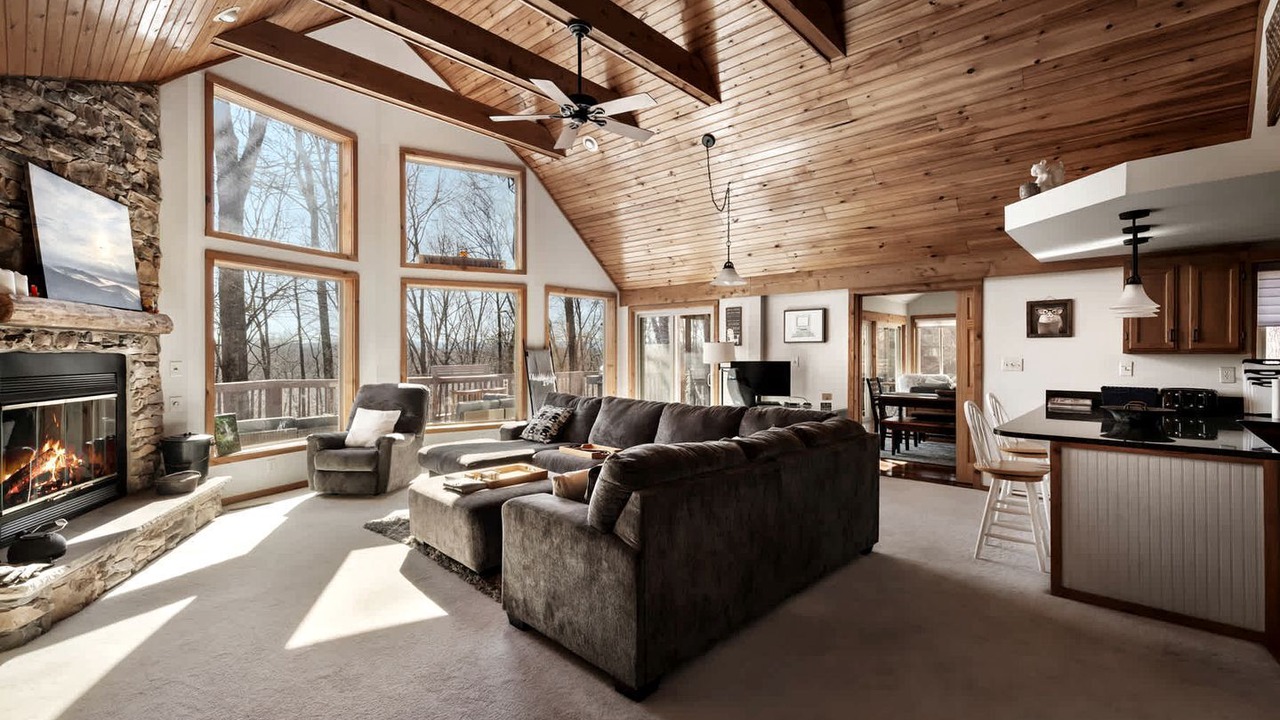 Photo of Livingroom in The Woods