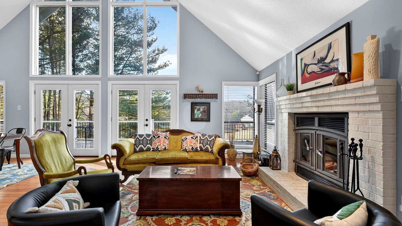 Photo of Livingroom in The Woods