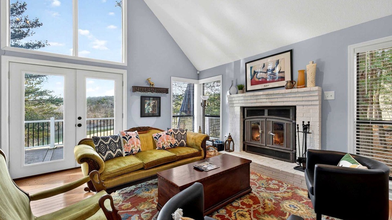 Photo of Livingroom in The Woods