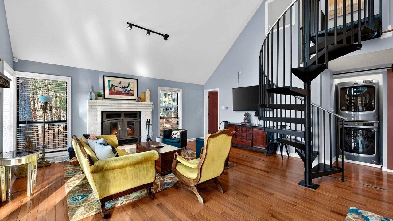 Photo of Livingroom in The Woods