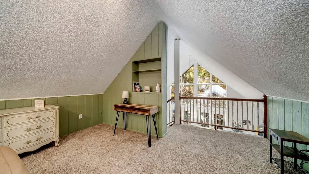Photo of Livingroom in The Woods