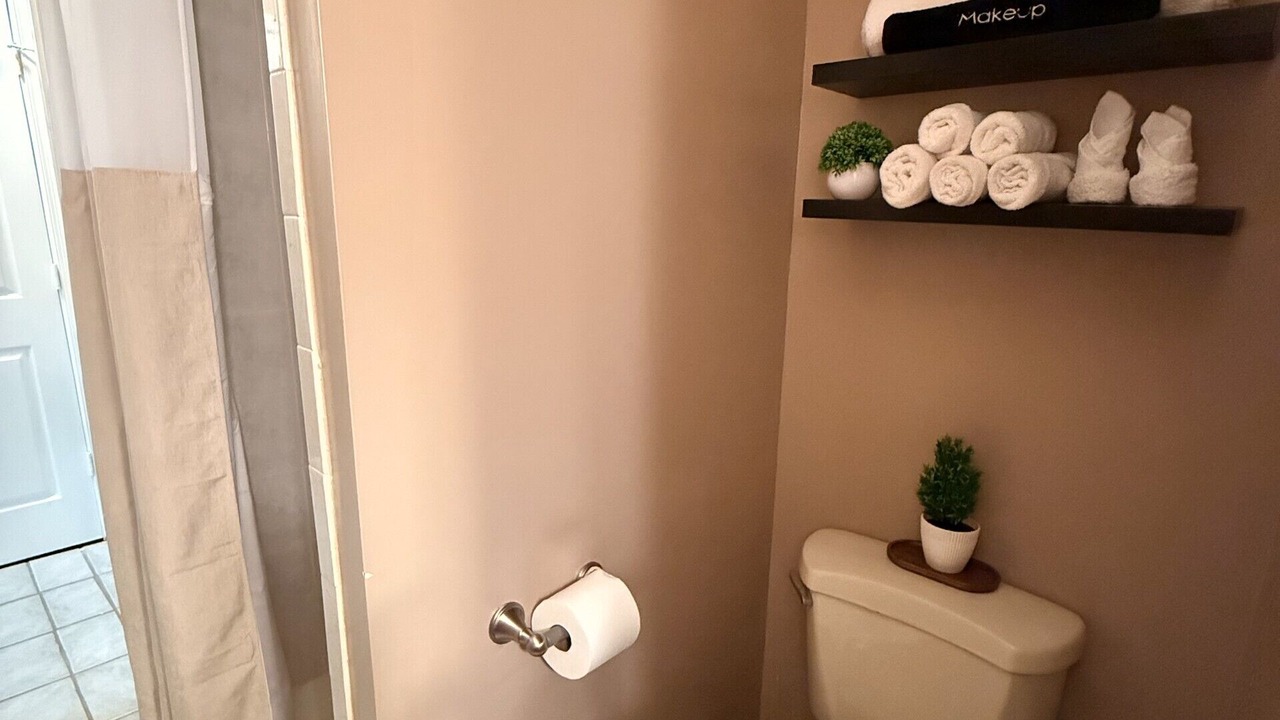 Photo of Bathroom in Sugarland Run