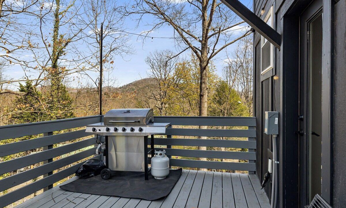 Photo of Patio Balcony in Woodfin