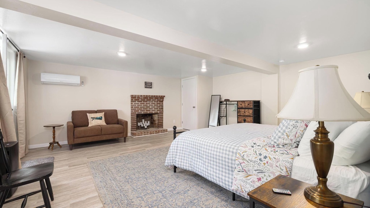 Photo of Livingroom in Piney Flats