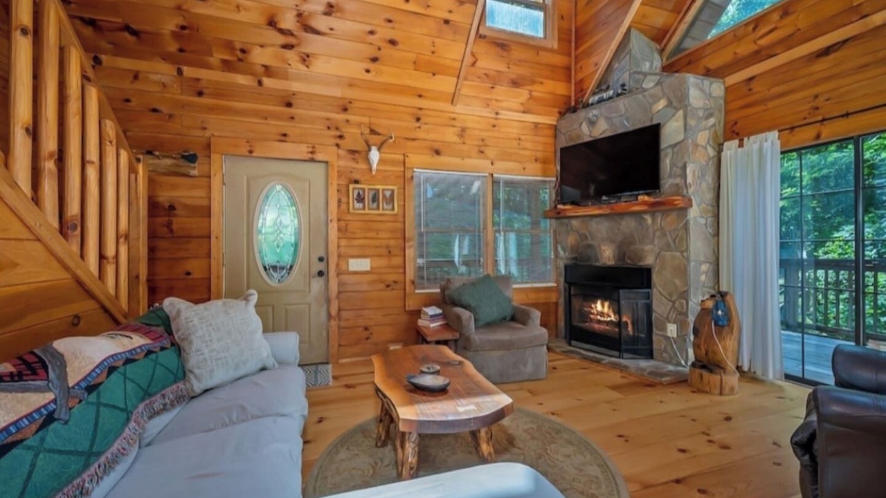 Photo of Livingroom in Lake Lure