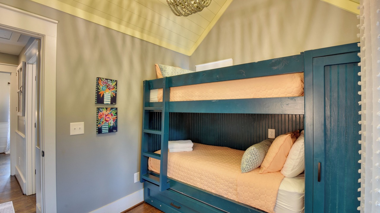 Photo of Bedroom in West Union