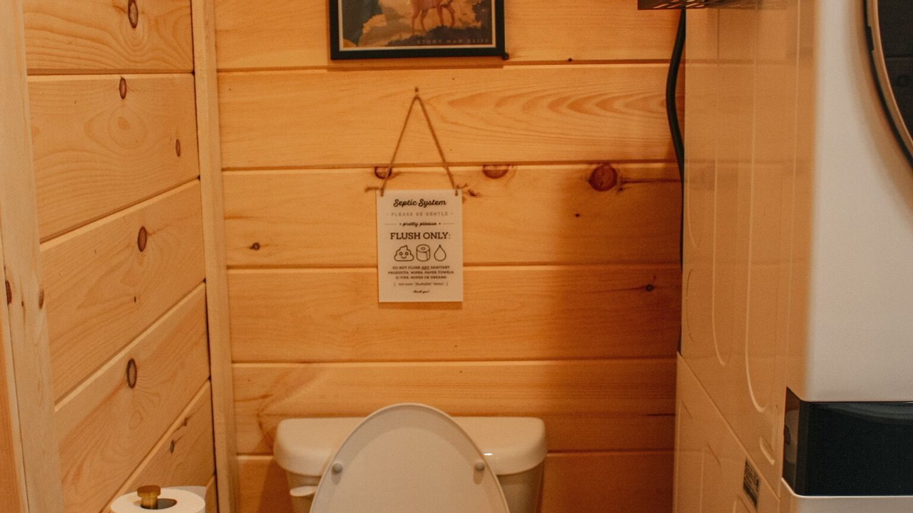 Photo of Bathroom in Clay City