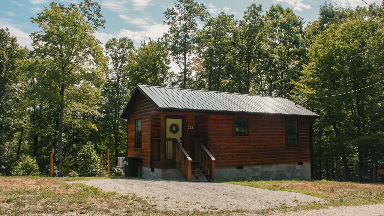 Photo of Outdoor in Clay City