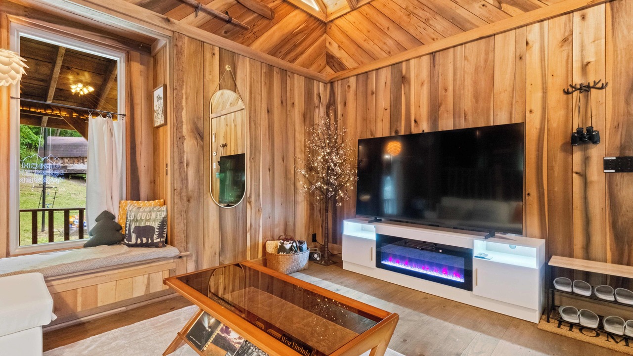 Photo of Livingroom in Ansted