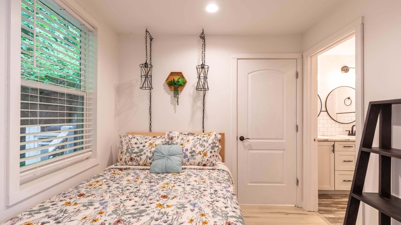 Photo of Bedroom in Newland