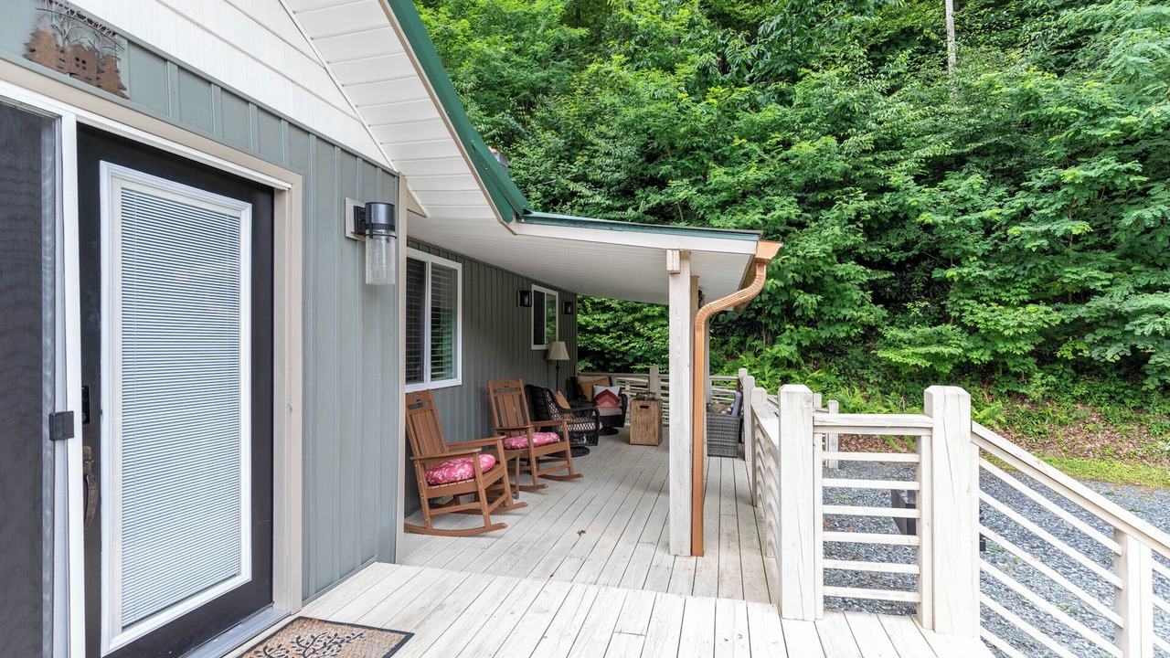 Photo of Patio Balcony in Newland