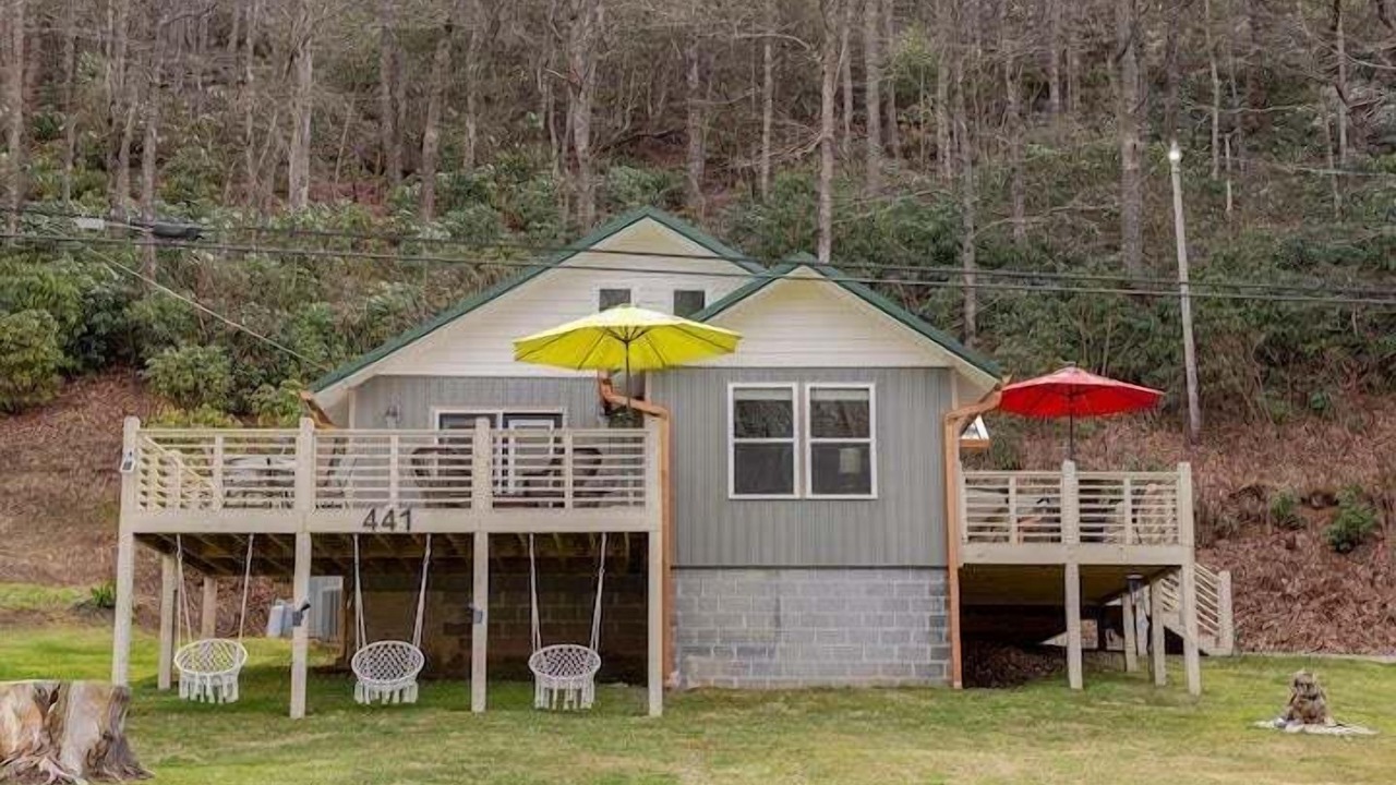 Photo of Outdoor in Newland