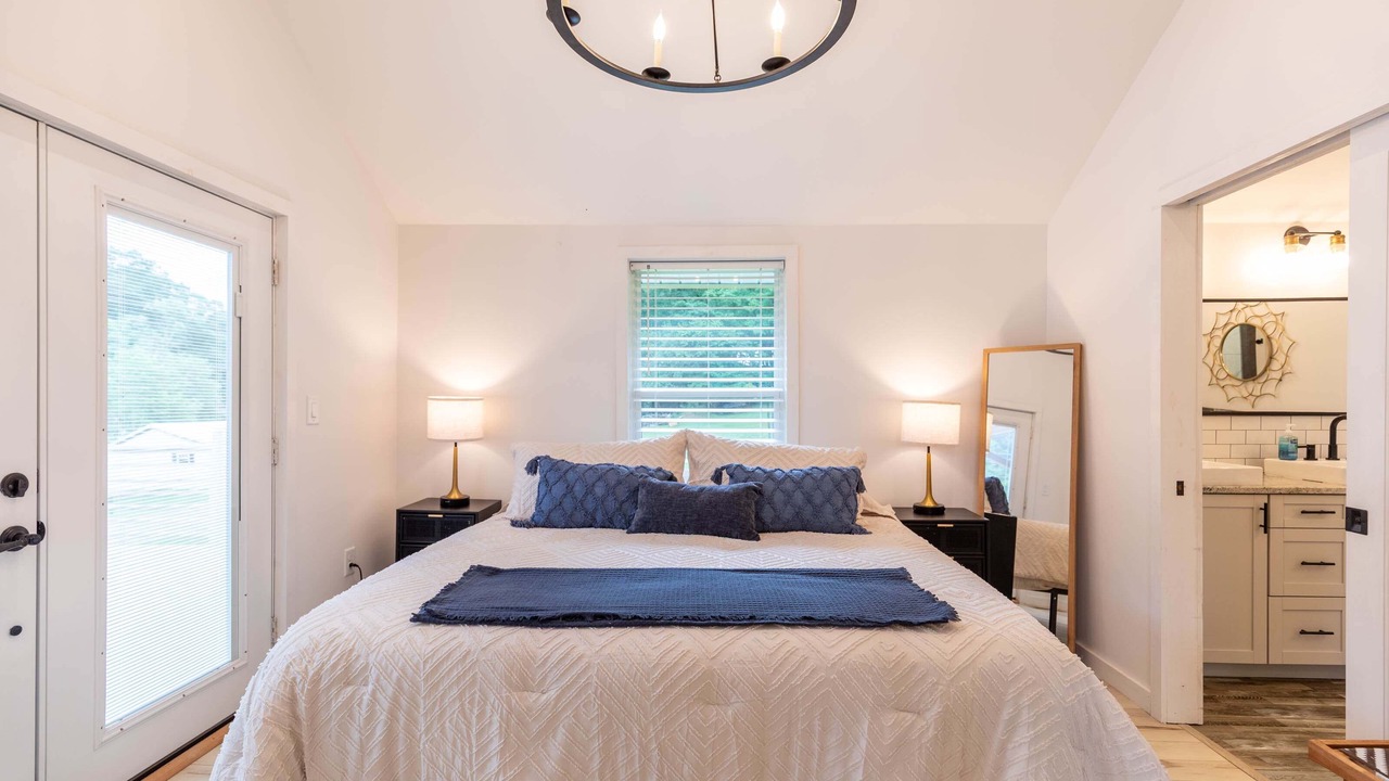 Photo of Bedroom in Newland