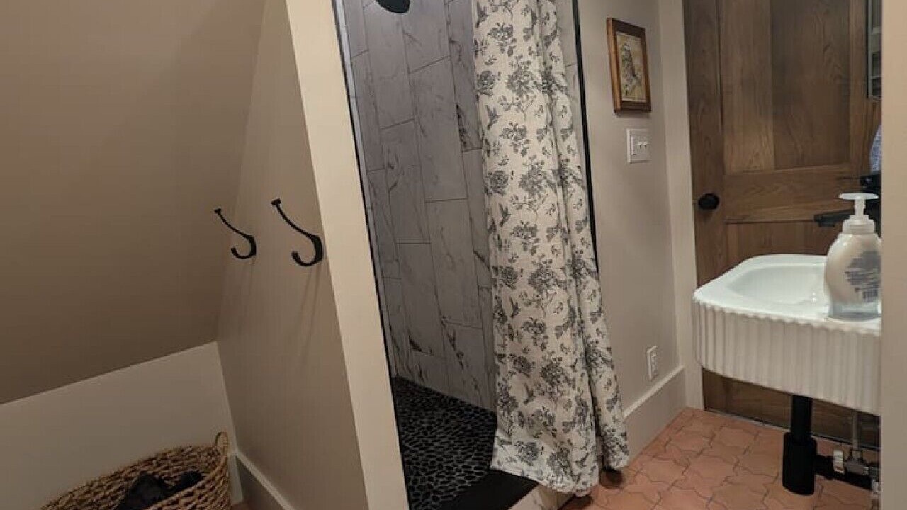 Photo of Bathroom in Stanton