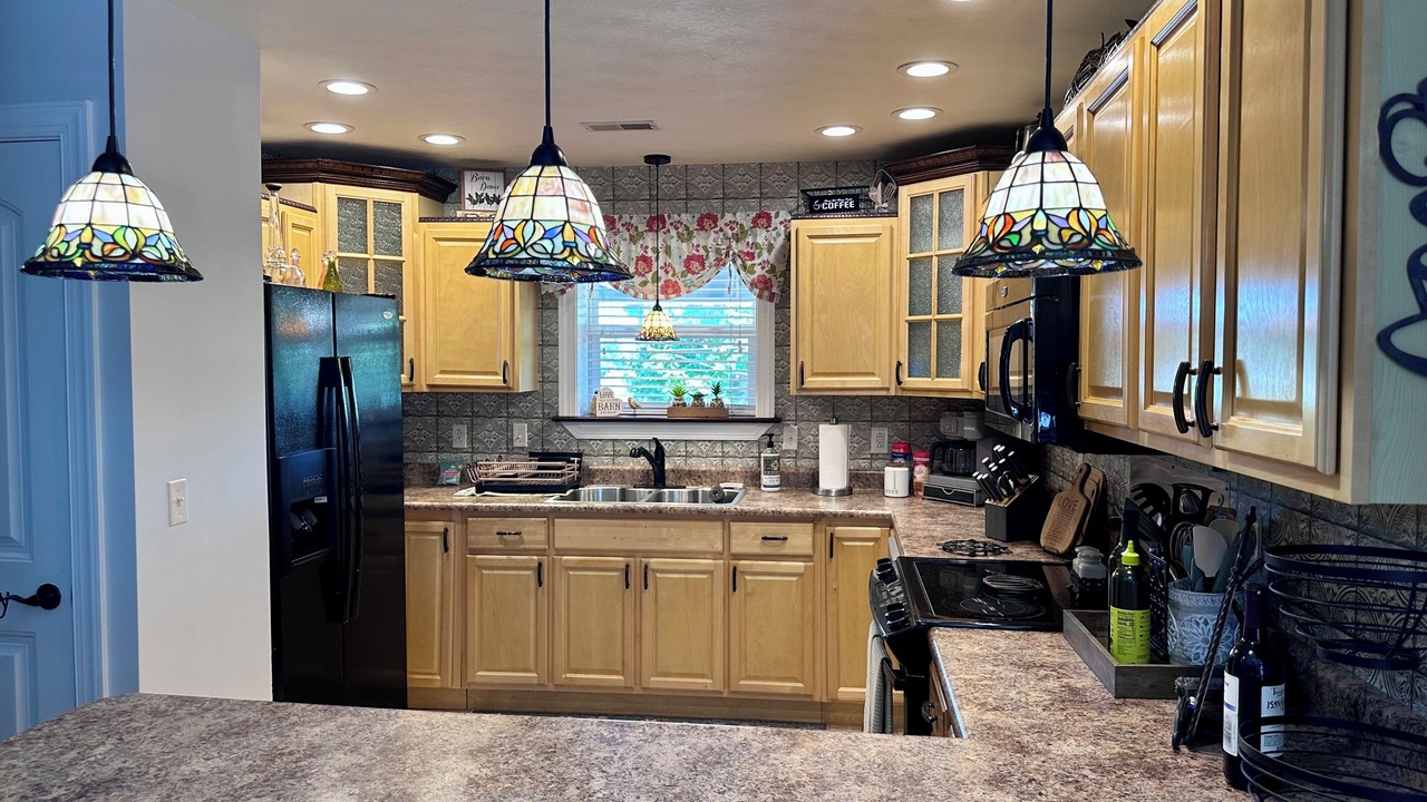 Photo of Kitchen in Crown City