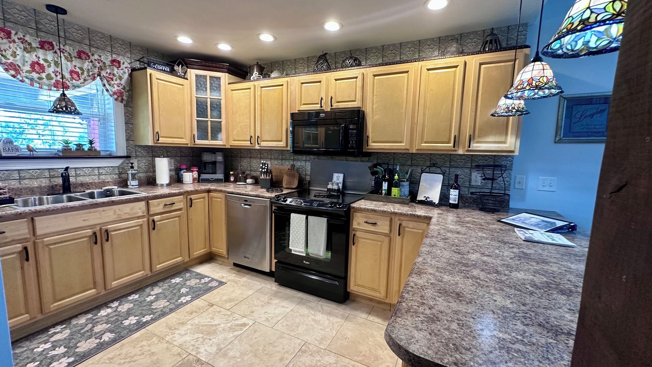 Photo of Kitchen in Crown City