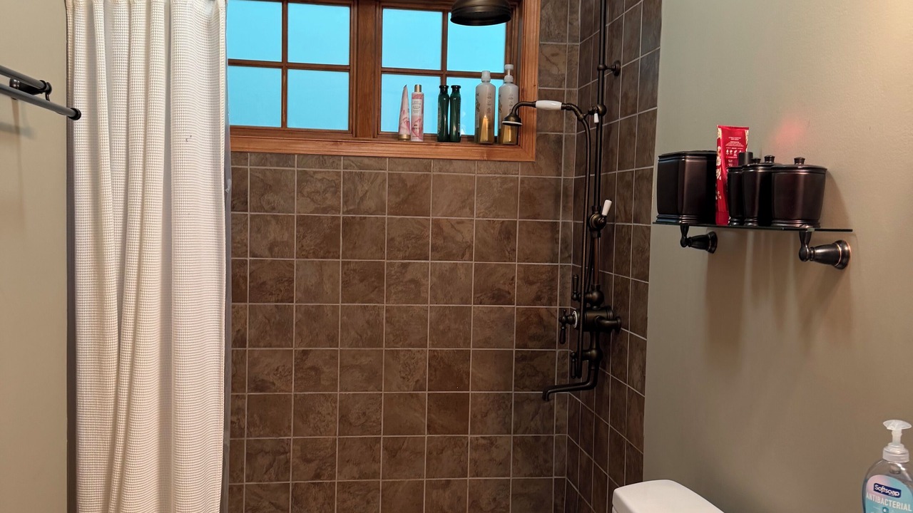 Photo of Bathroom in Baker