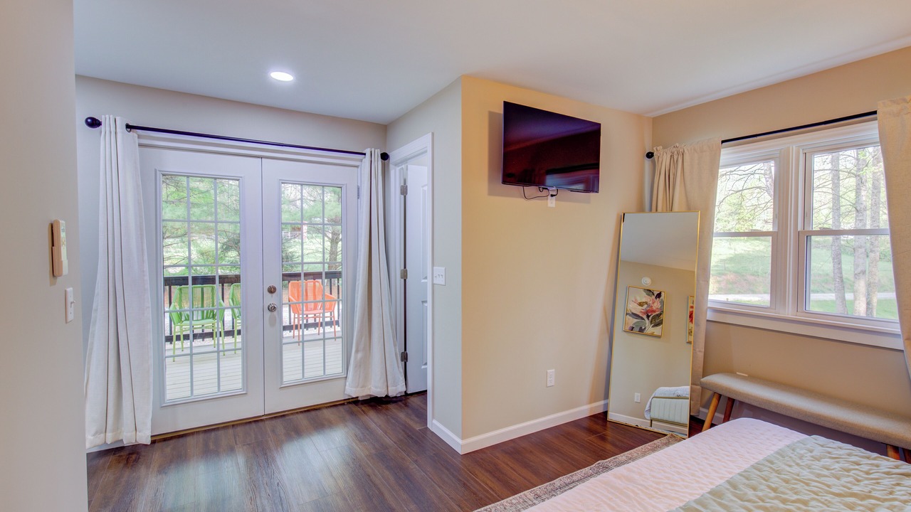 Photo of Bedroom in Saluda