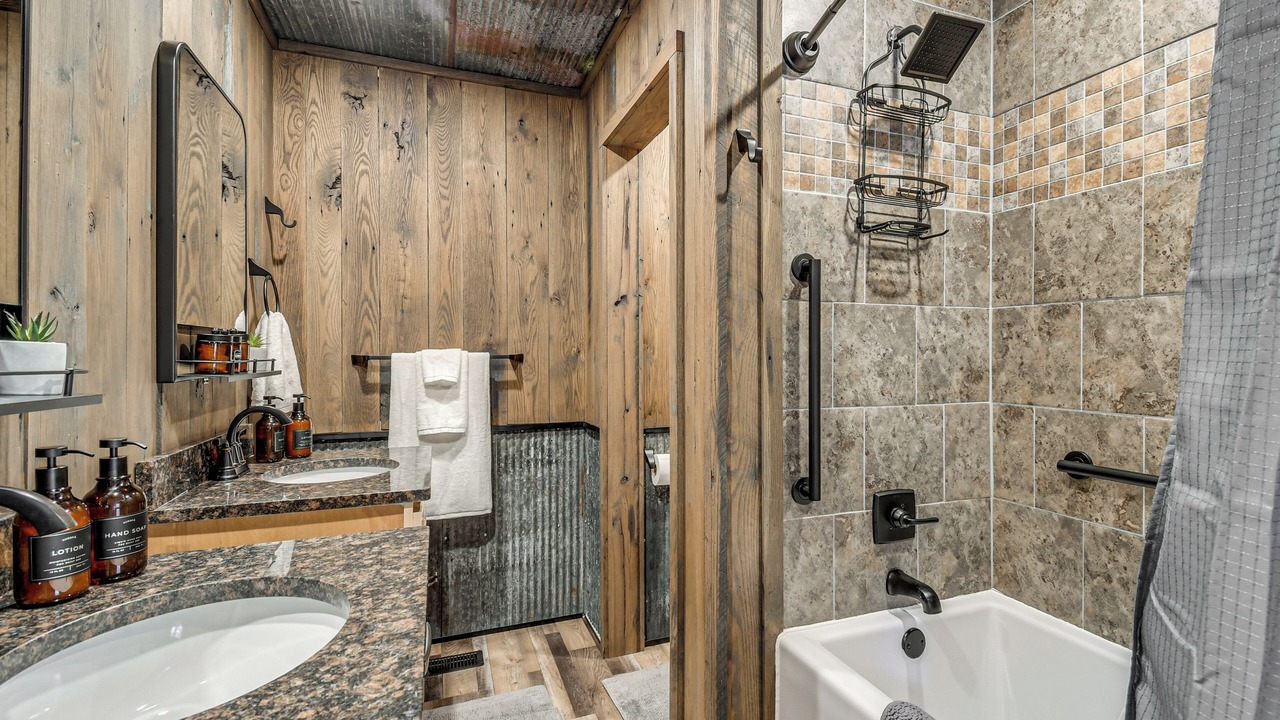 Photo of Bathroom in Campton