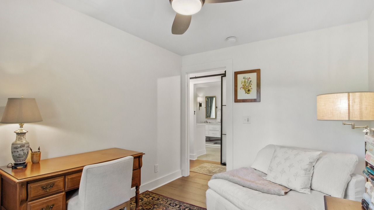 Photo of Livingroom in Burnsville