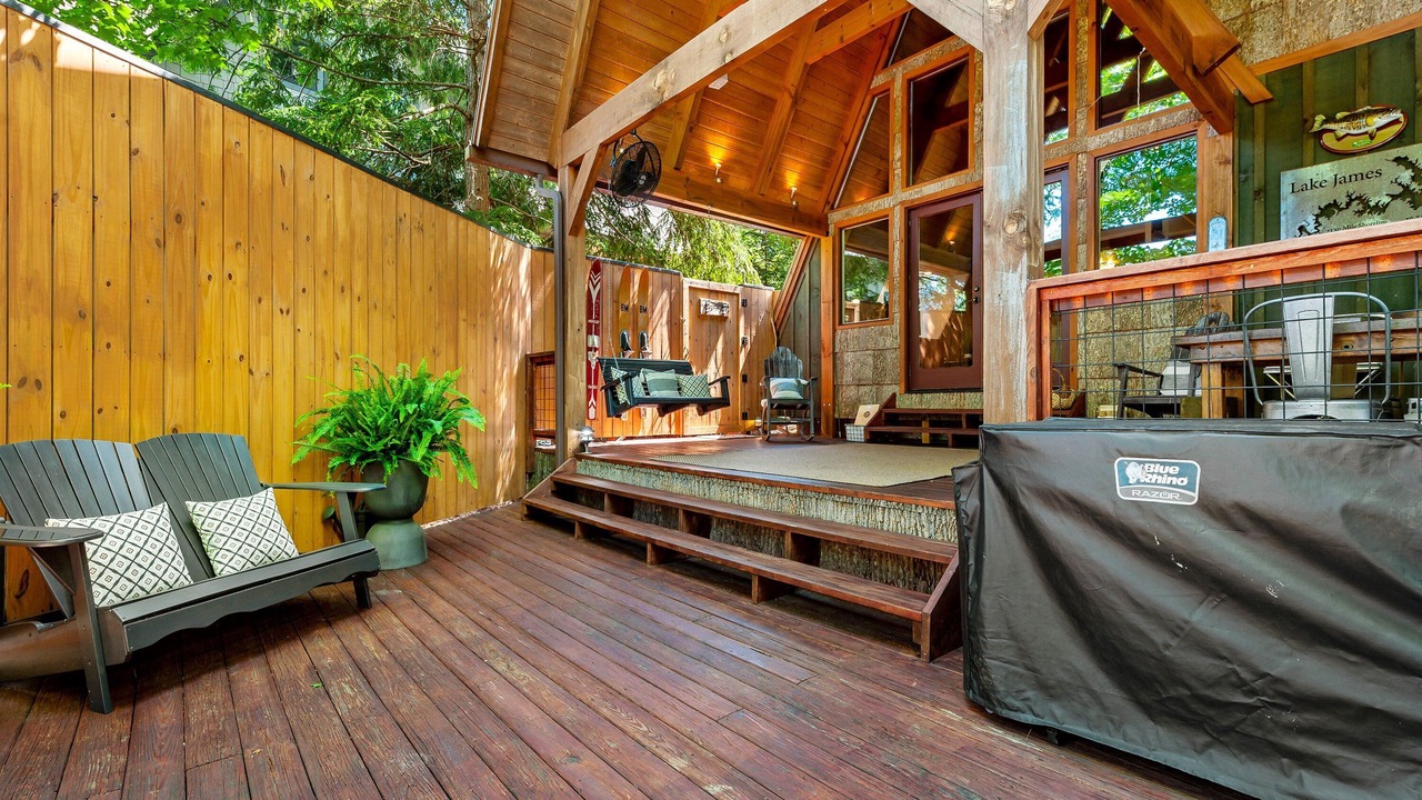 Photo of Outdoor in Morganton