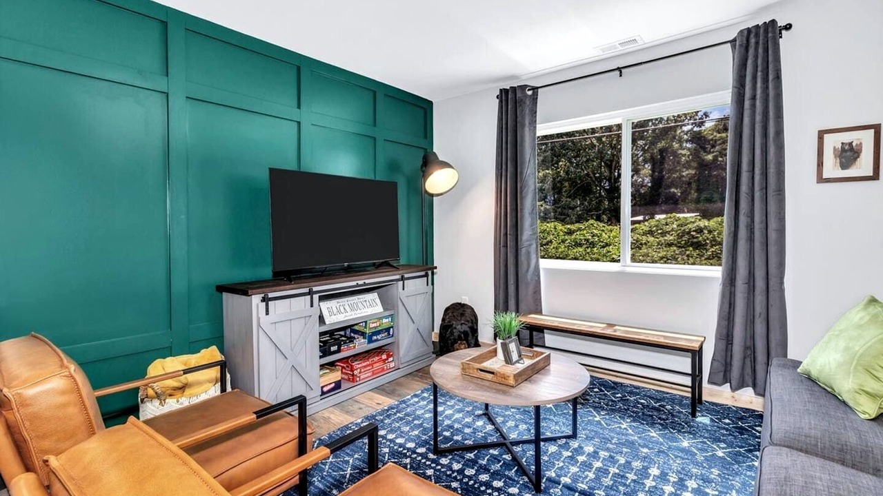 Photo of Livingroom in Black Mountain