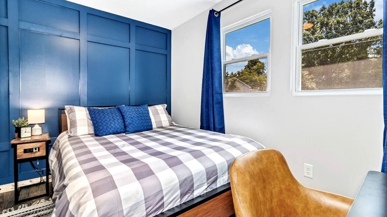 Photo of Bedroom in Black Mountain