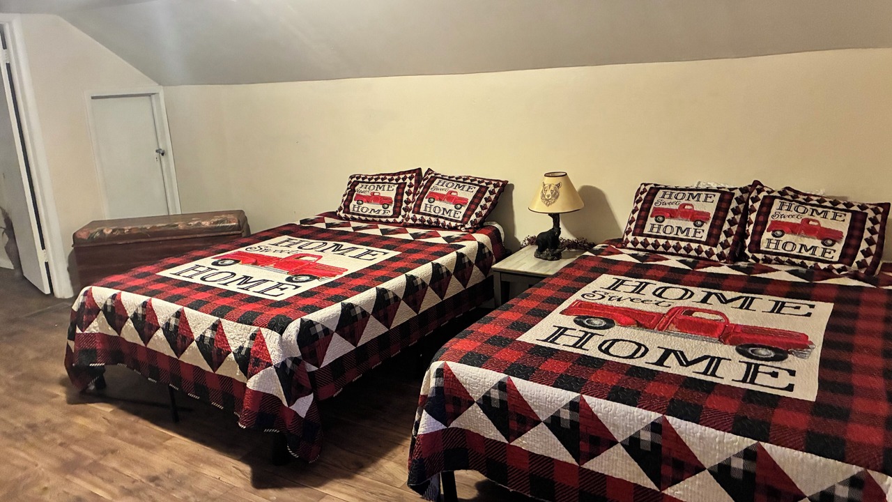 Photo of Bedroom in Delbarton