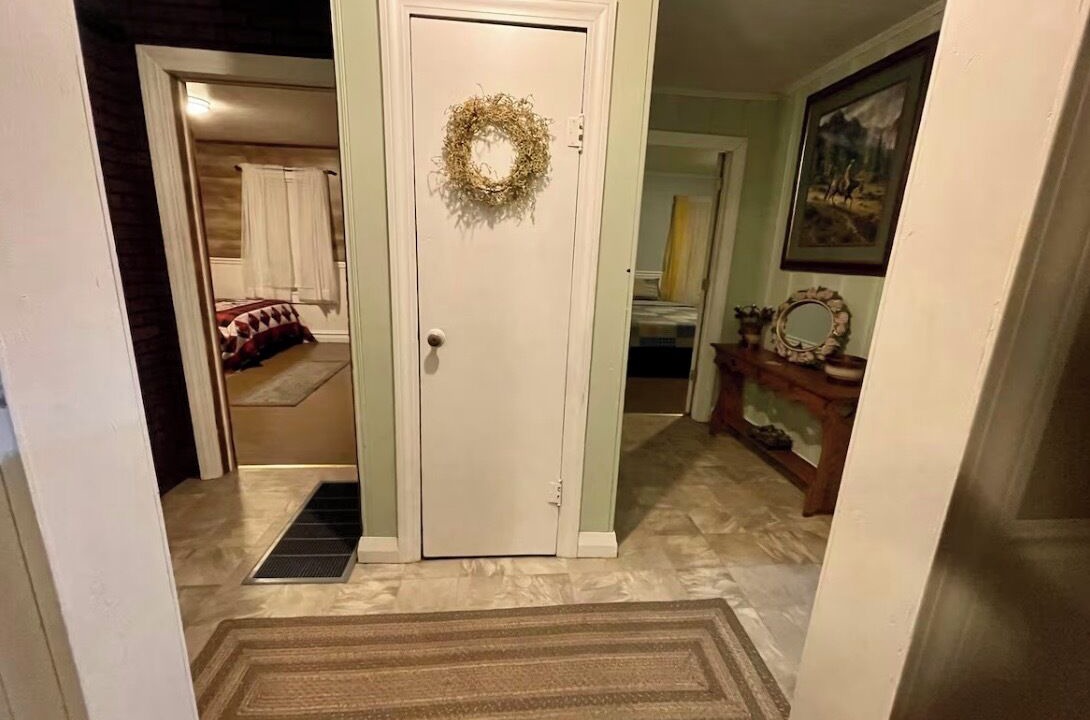 Photo of Bedroom in Delbarton