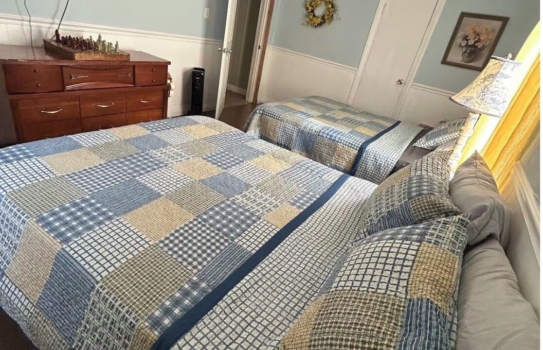 Photo of Bedroom in Delbarton