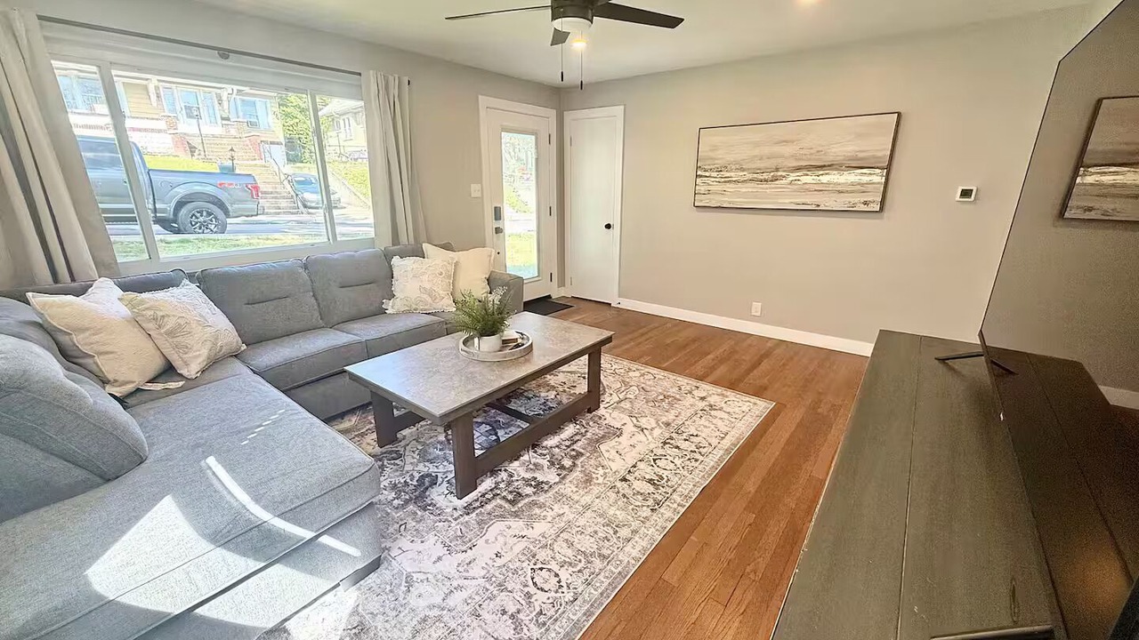Photo of Livingroom in Ludlow