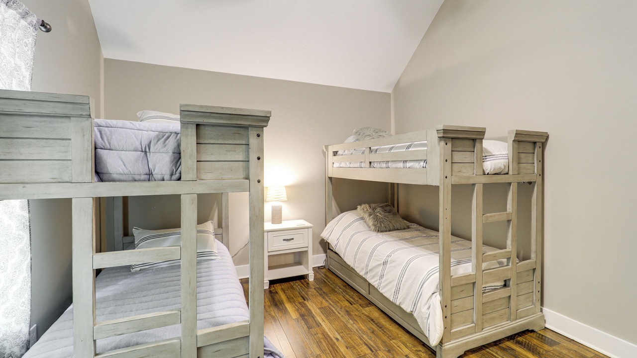 Photo of Bedroom in Frank