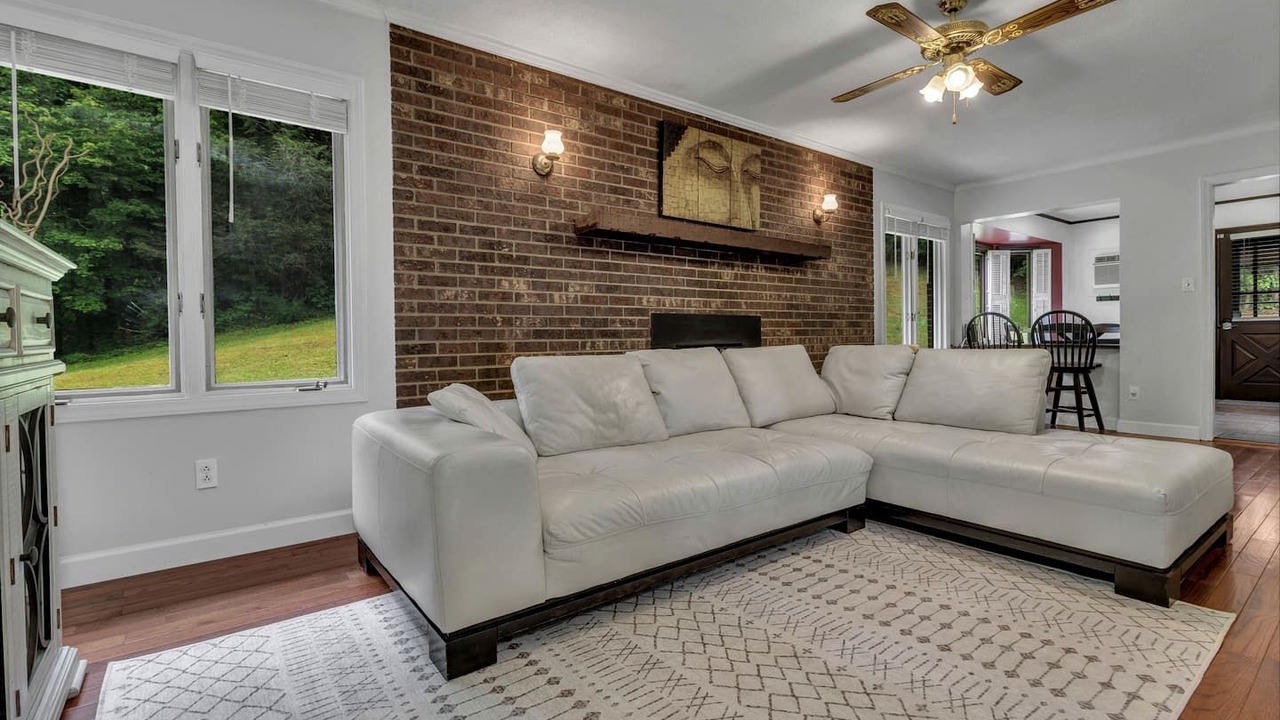 Photo of Livingroom in Marion
