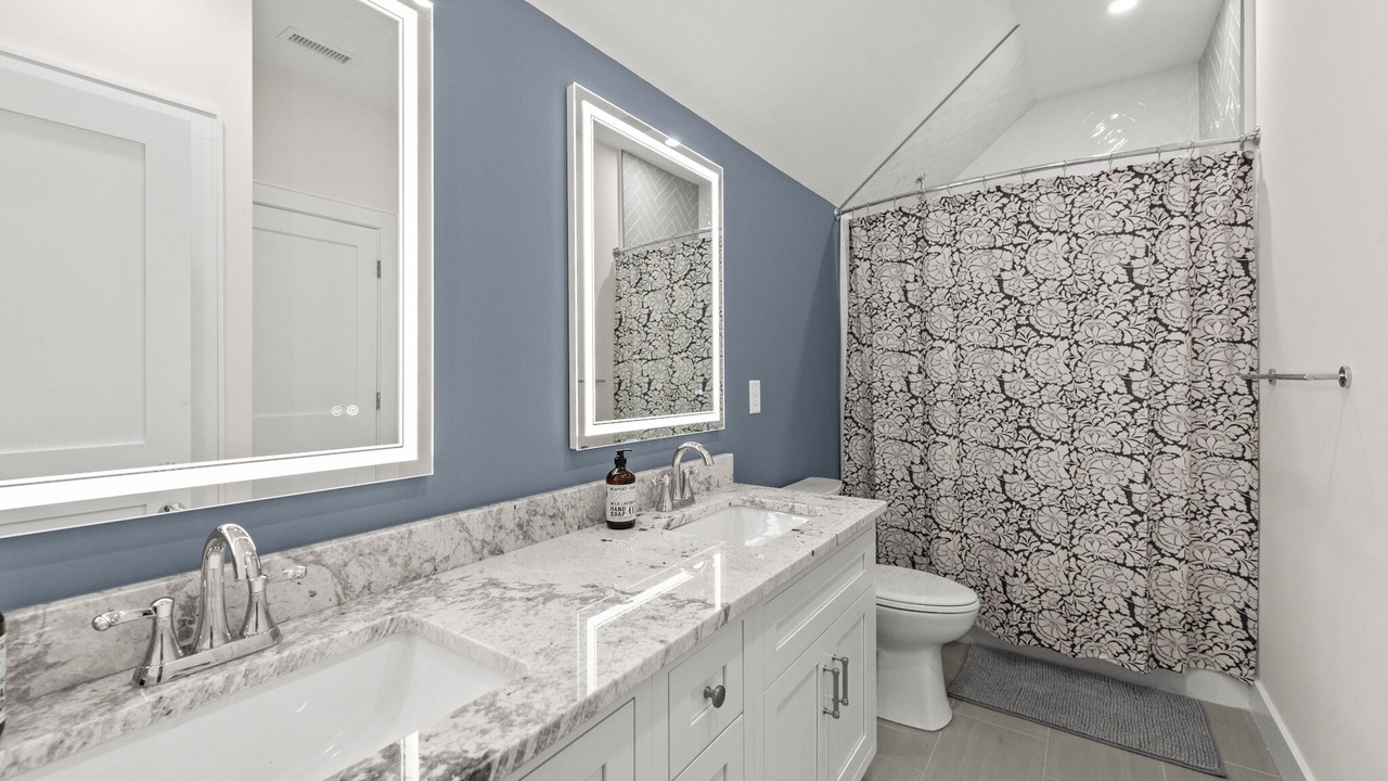 Photo of Bathroom in Crumpler