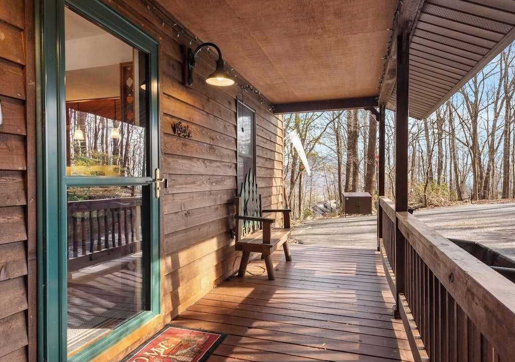 Photo of Patio Balcony in Lake Lure