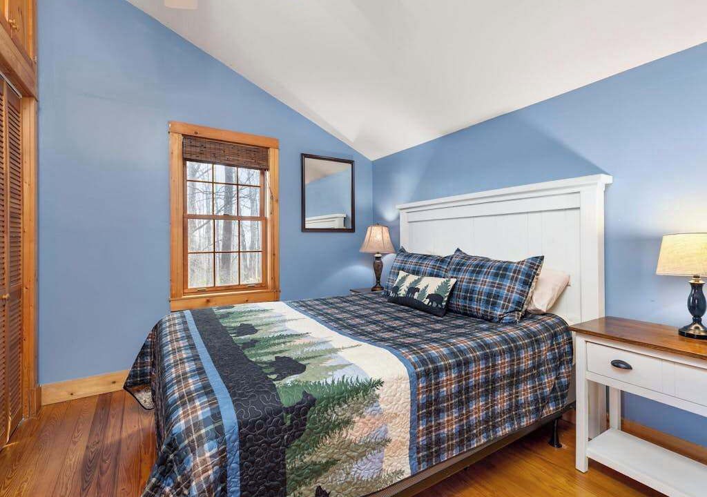 Photo of Bedroom in Lake Lure