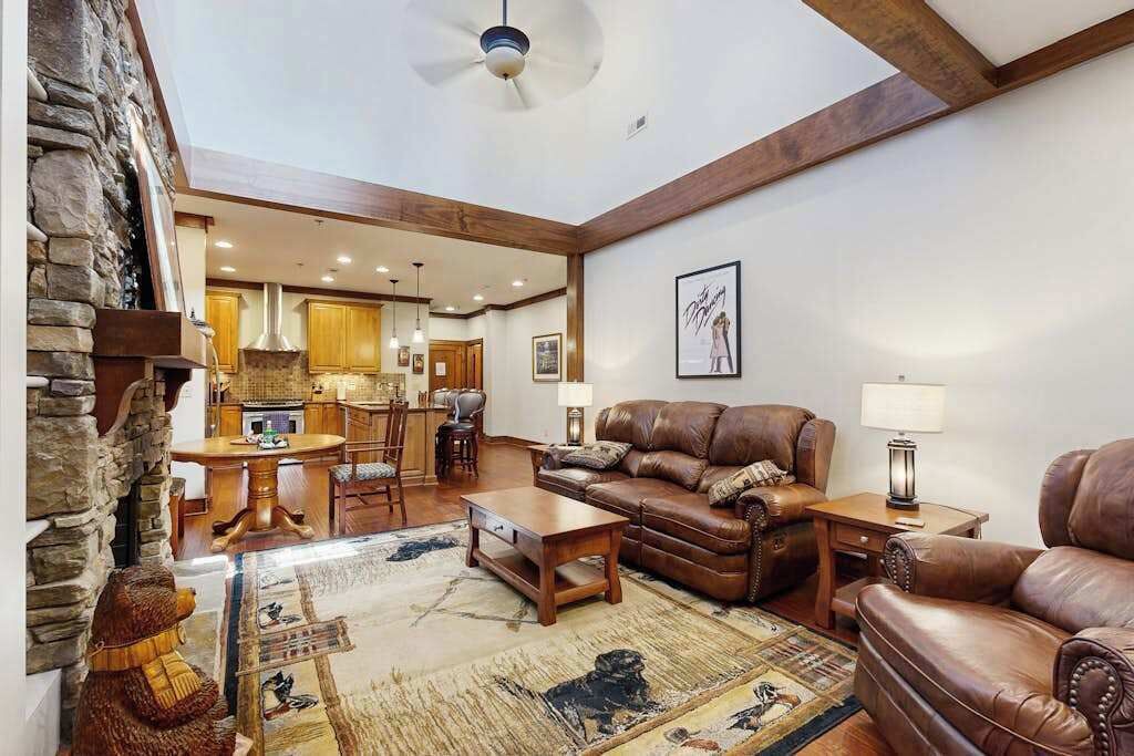 Photo of Livingroom in Firefly Cove