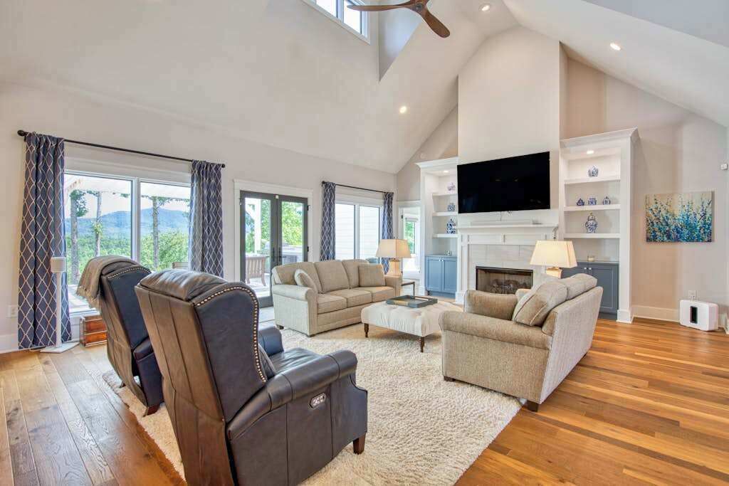 Photo of Livingroom in Mill Spring