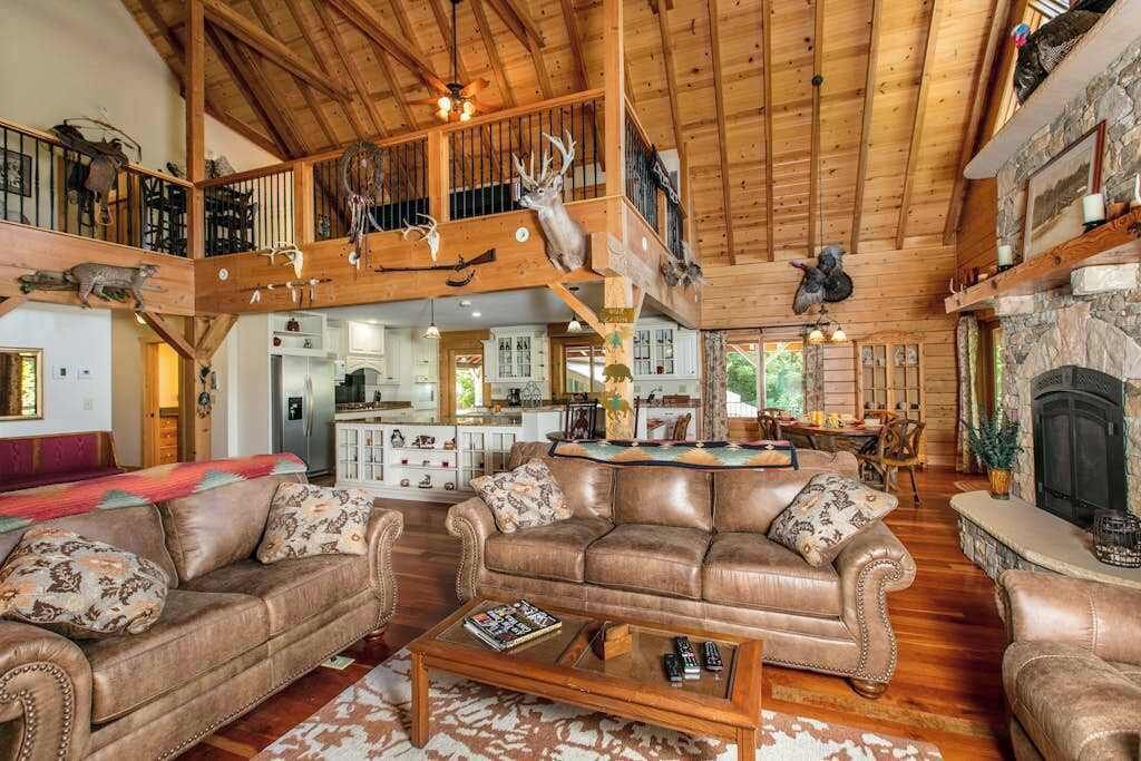 Photo of Livingroom in Rutherfordton