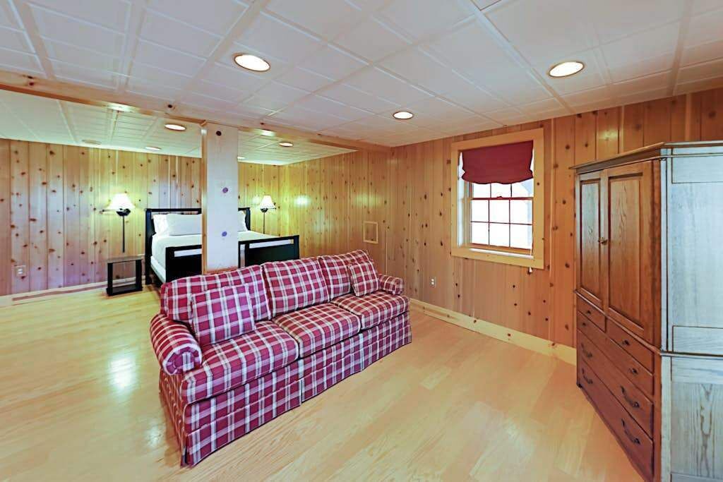 Photo of Bedroom in Old Fort