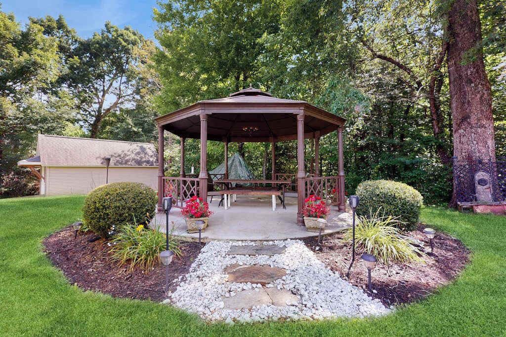 Photo of Outdoor in Swannanoa