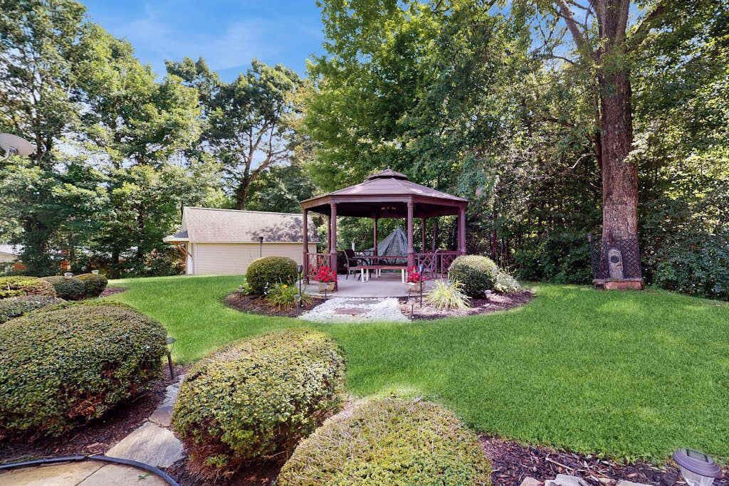Photo of Outdoor in Swannanoa