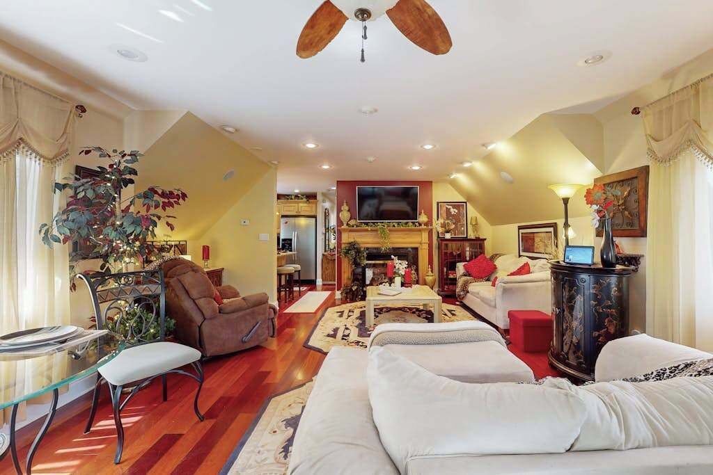 Photo of Livingroom in Swannanoa